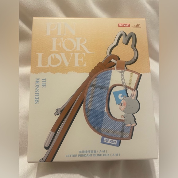 Pop Mart Labubu Pin for Love Letter Pendant-I - Picture 8 of 8